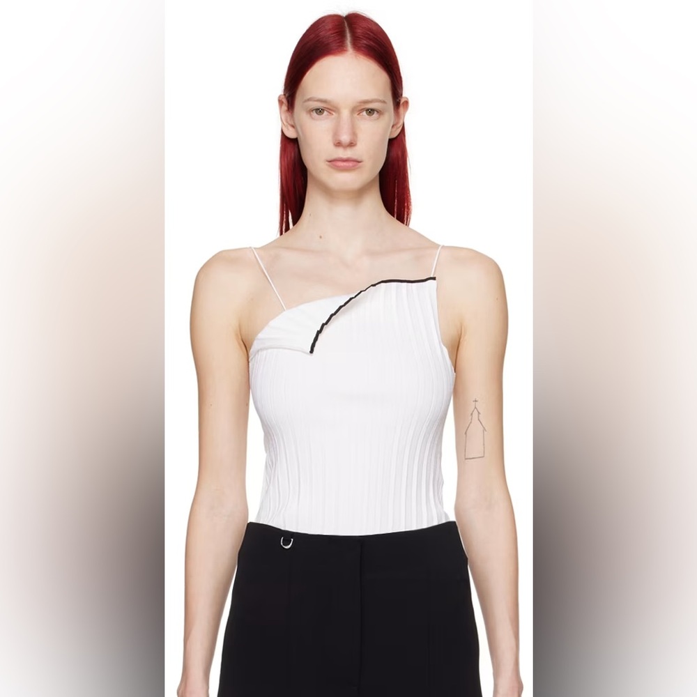 JACQUEMUS
White Les Sculptures 'Le haut maille plissé' Tank Top